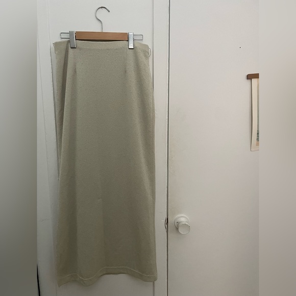 SOLD Green yellow maxi skirt - Picture 2 of 4